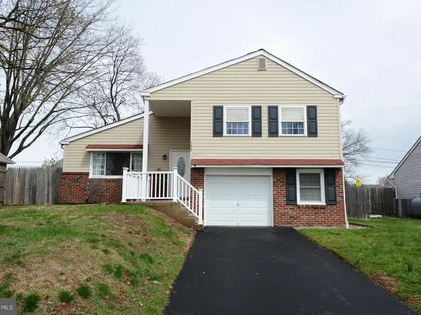 165 8th St, Souderton, PA 18964