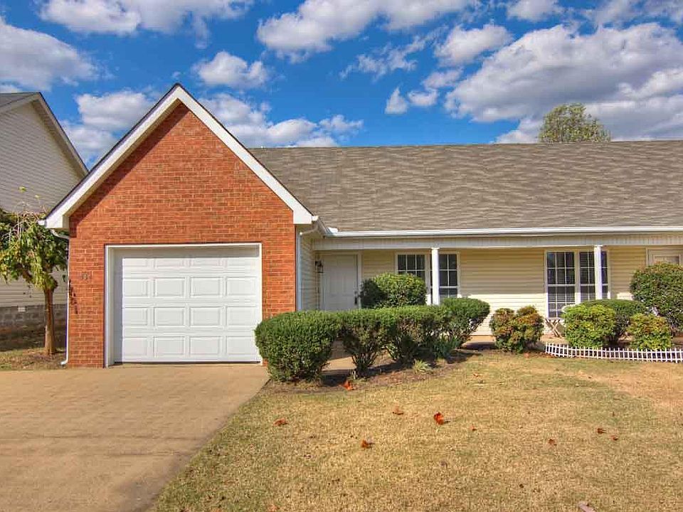 1st image of 334 Indian Park Dr