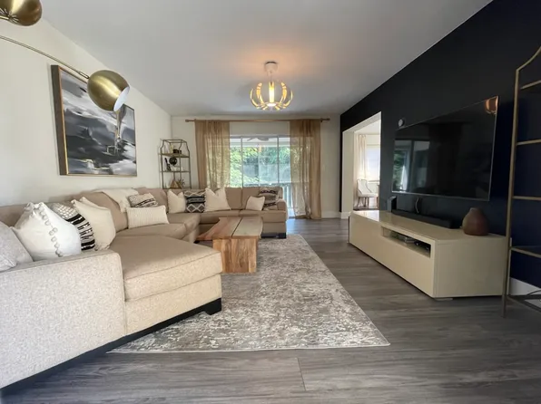 218 Bobolink Way Unit B, Naples, FL 34105