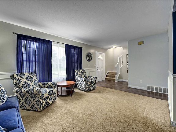 3rd image of 14841 Wilmington Dr