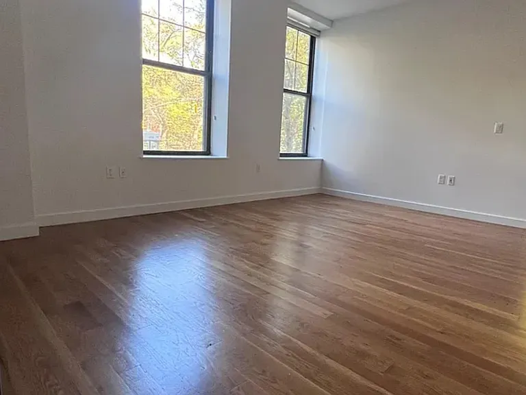 123 Parkside Ave #1S — Photo 4