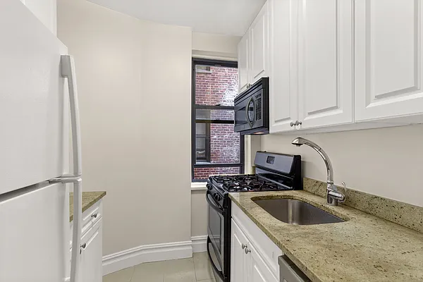 Rented by Compass | media 5