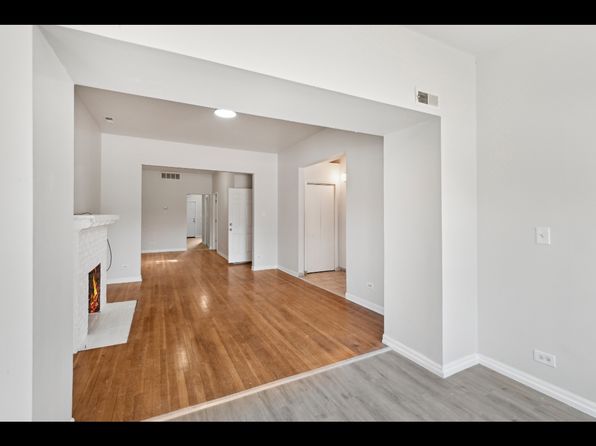 7139 S King Dr APT 1
