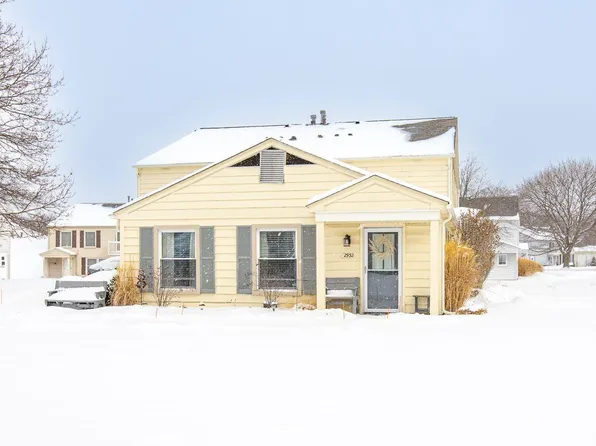 2932 Meadowbrook Ct, Lake Orion, MI 48360