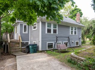 513 Dorothy Ln, East Lansing, MI 48823