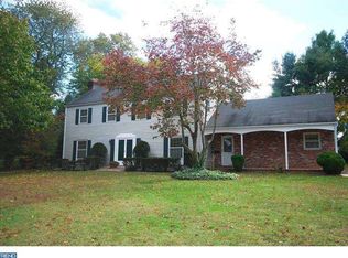 4 Wynnewood Dr, Cranbury, NJ 08512