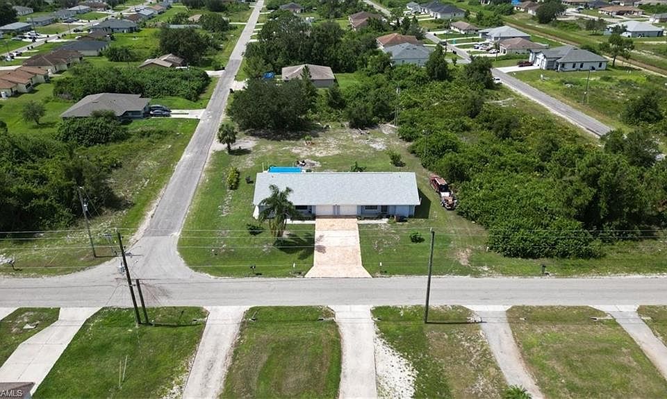 1st image of 4513-4515 Douglas LN