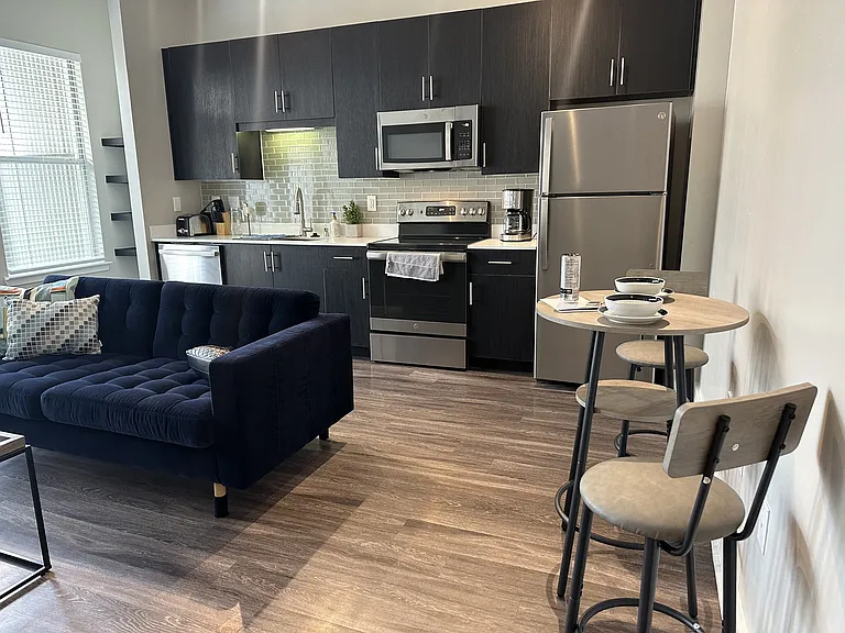 Mariposa Lofts — Photo 38