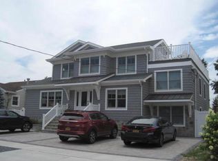 3 Lynbrook Ave, Point Lookout, NY 11569