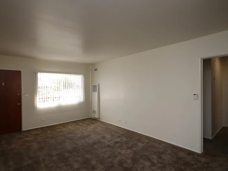 116 N Huntington Dr #D — Photo 3