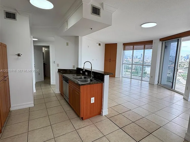 1 Glen Royal Pkwy #1202 — Photo 6