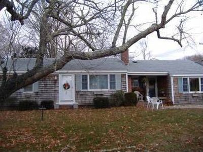 3 Lakeway St, Falmouth, MA, 02540