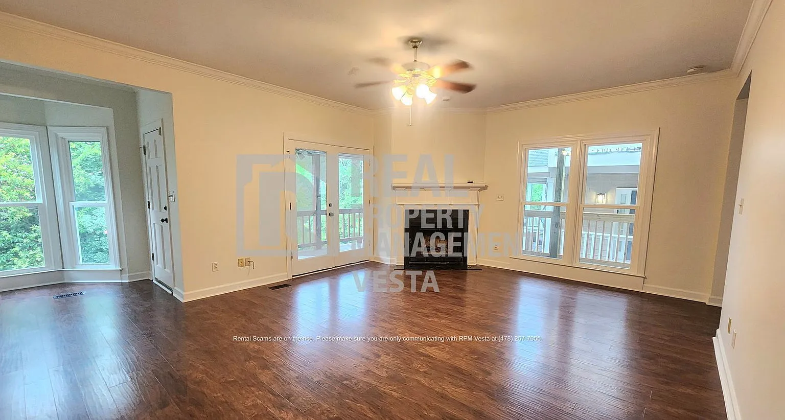 3 bed, 3.0 bath, 1759 sqft, $1,775 — Photo 2