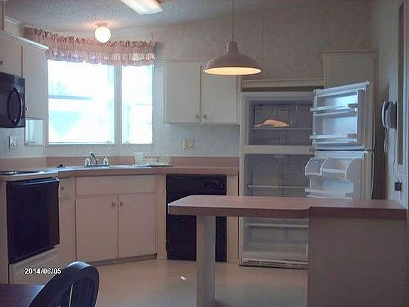 5th image of 1365 Warmwood Dr