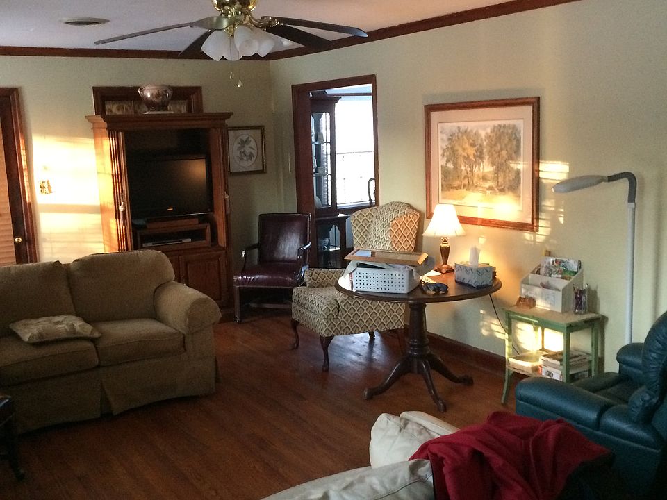 2nd image of 233 Church St