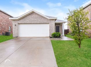 6120 Harrah Ln, Forney, TX 75126