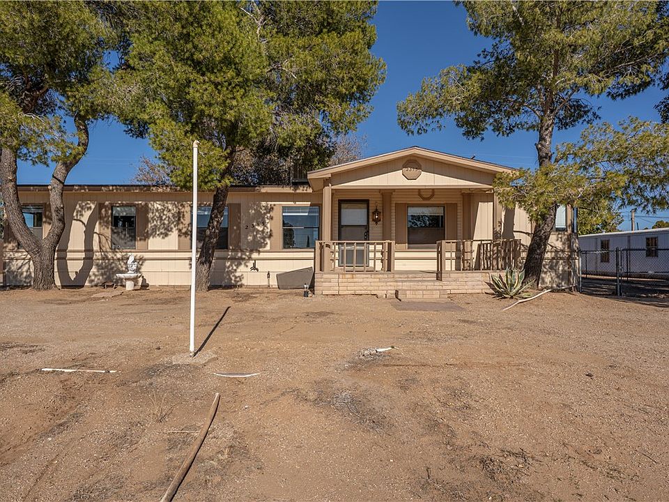 1st image of 2315 E Leroy Avenue