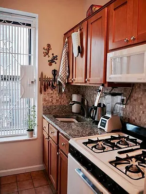 Rented by Nicole Fishman, LREB | media 30