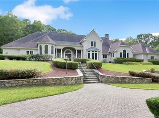 96 Topstone Rd, Redding, CT 06896