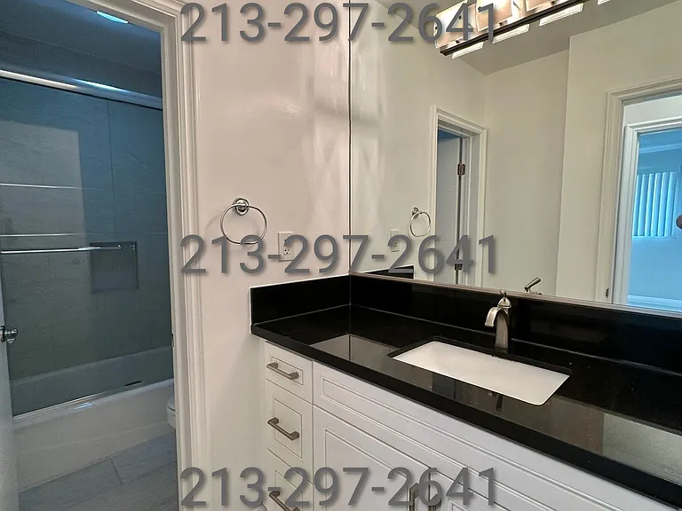 531 S Mariposa Ave #103 — Photo 5