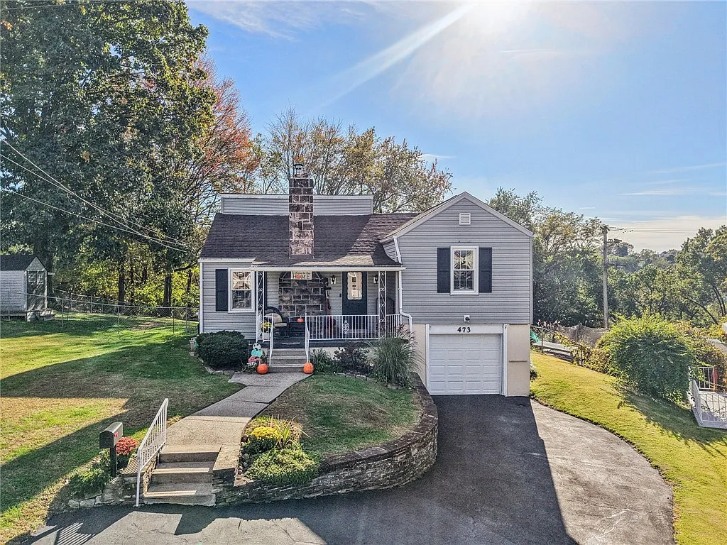 473 McCully St photo 1