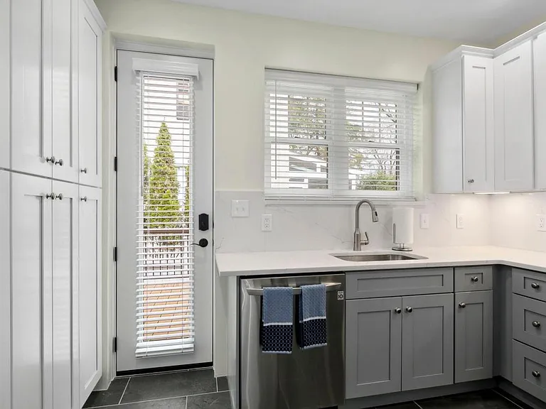 3643 Jenifer St NW — Photo 18
