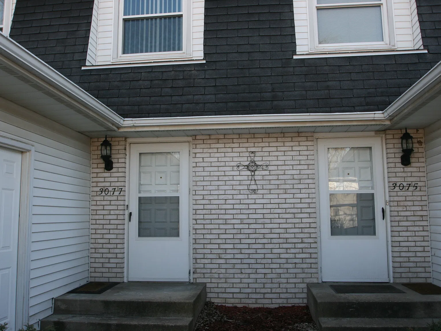 2 bed, 1.5 bath, 1120 sqft, $1,500 — Photo 1