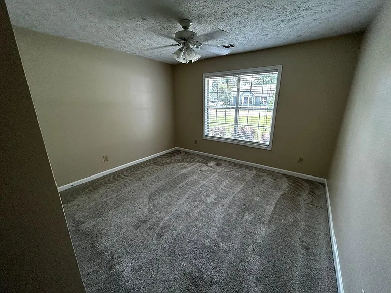 5410 Maltdie Ct — Photo 11