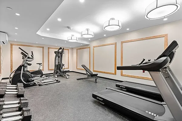 Rented by Leasing Management LLC | media 21