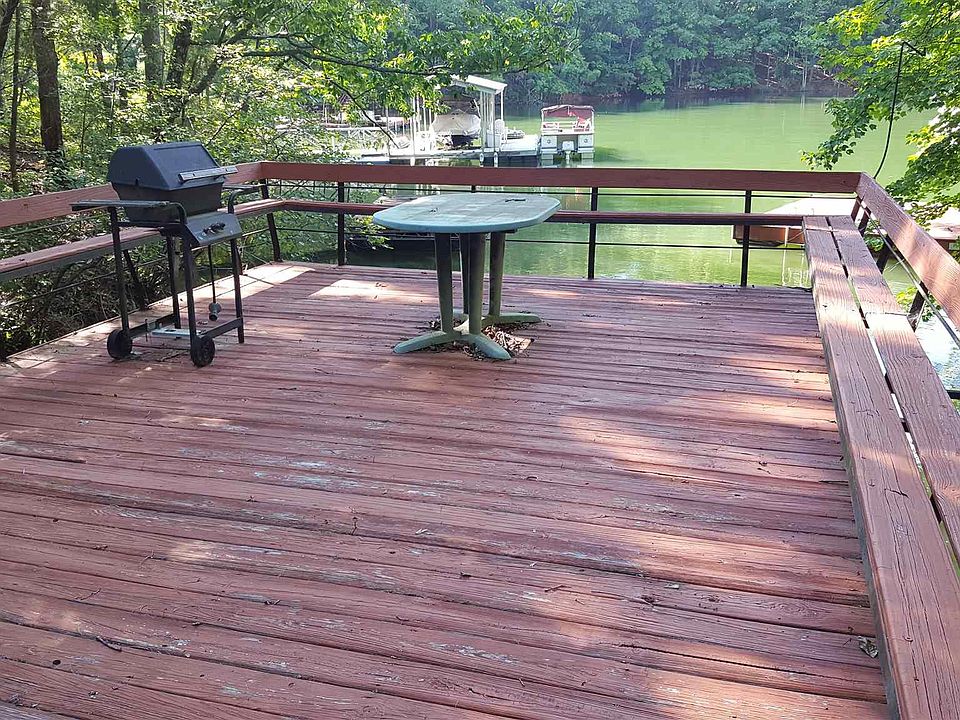1st image of 6184 White Oak Dr