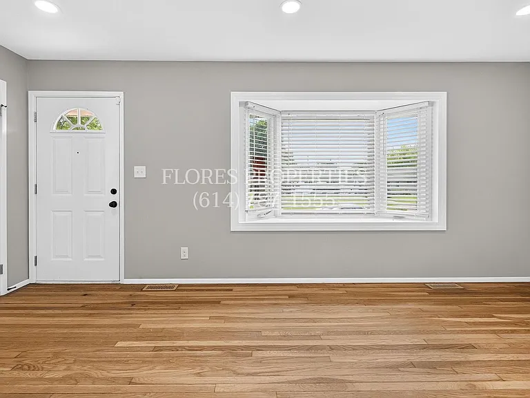 1136 Pauline Ave — Photo 17