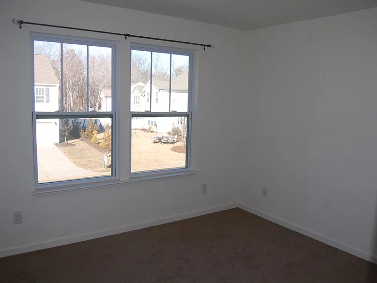 4037 Monteray Cir — Photo 14