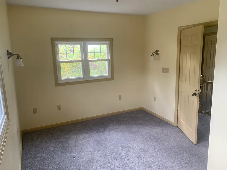 517 Ogden Ave — Photo 9