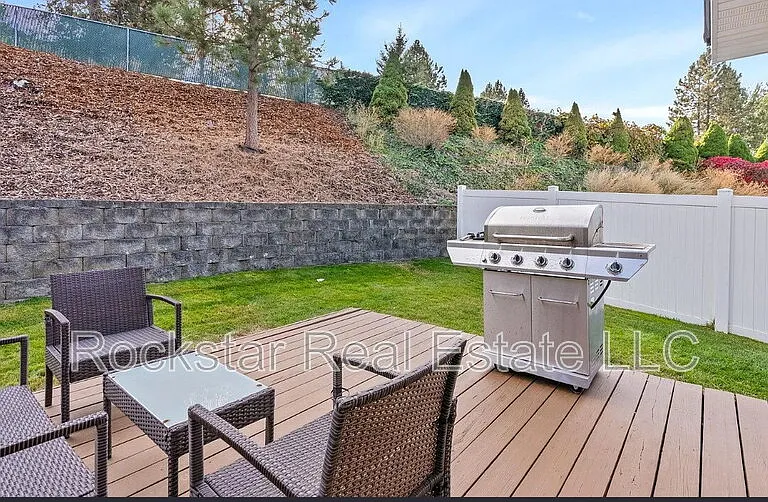 607 W Persimmon Ln — Photo 7