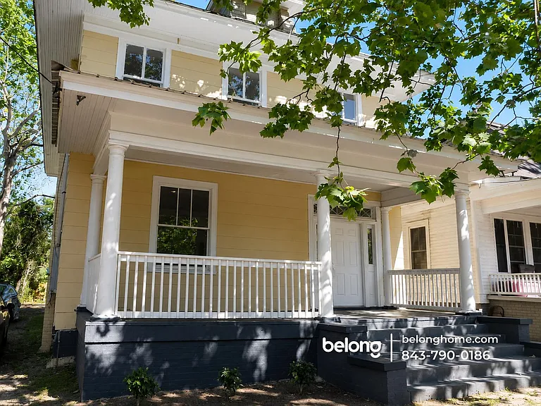 914 Beman St — Photo 1