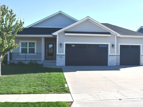 726 35th St SW, Altoona, IA 50009