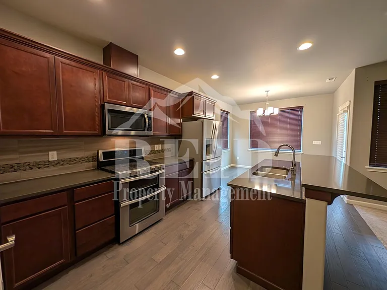 3887 Portside Dr — Photo 12