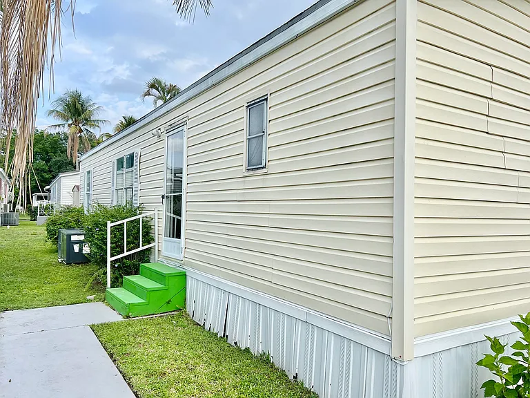 183 Plantation Blvd — Photo 4