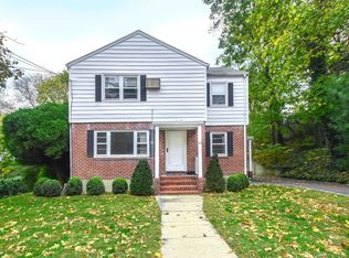 43 5th Ave Floor 2, Pt Washington, NY 11050