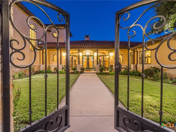 214 Lazy Ln, San Marcos, TX 78666