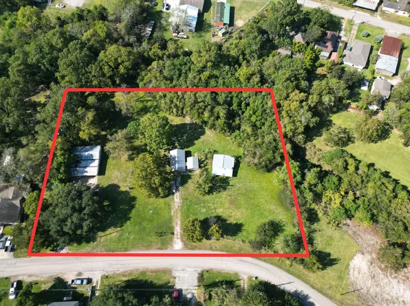 203 E Wahl St, Crosby, TX 77532