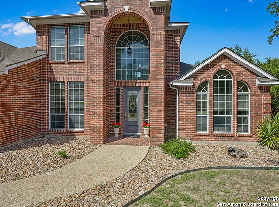 2nd image of 4810 W Lake Oaks