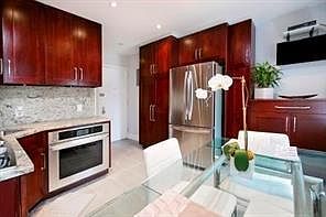 2nd image of 166 Mulberry St #D1