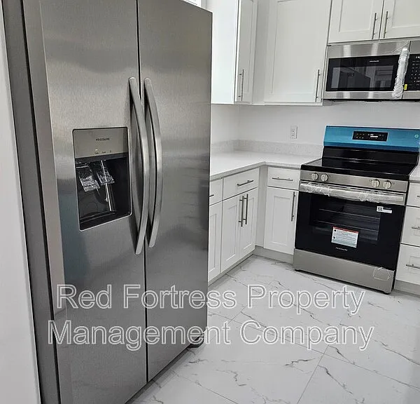 5146 Centennial Blvd — Photo 2