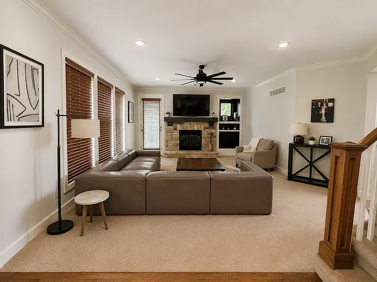 16550 Orchard Ln — Photo 2