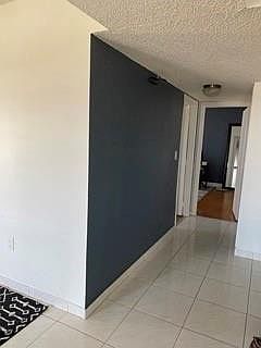 4th image of 4174 Inverrary Drive #1015