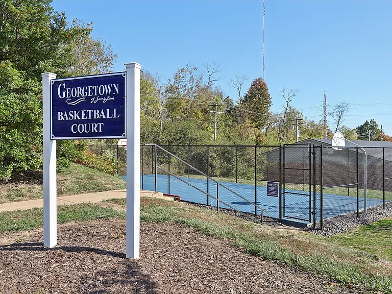 Georgetown of St. Louis — Photo 27