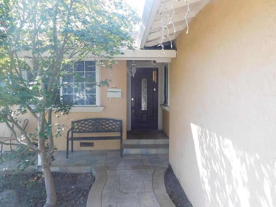 1st image of 460 War Admiral Ave