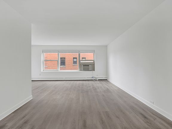 3rd image of 4920 N Marine Dr APT 306