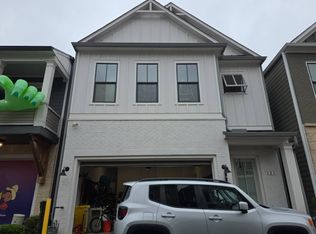 121 Village Green Ave, Woodstock, GA 30189